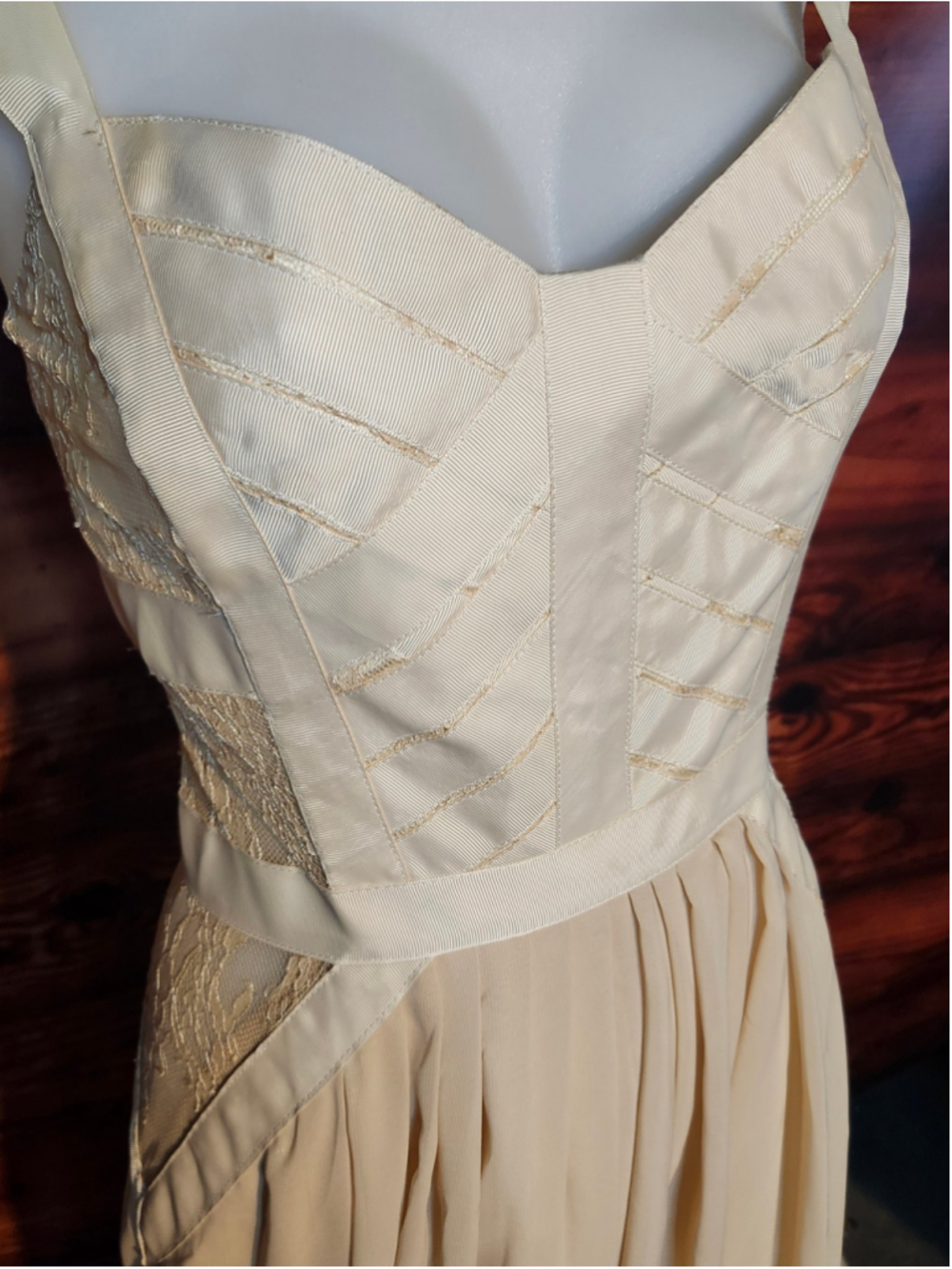 Women's LightInTheBox Beige Prom Formal Wedding Dress 28in waist S or 4 - Picture 3 of 4